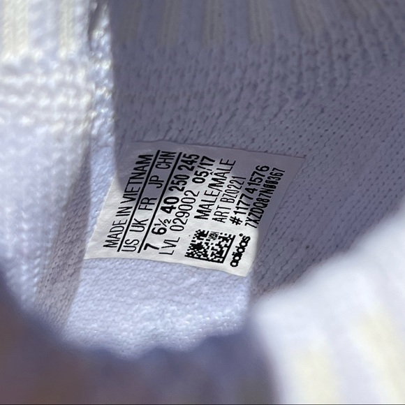 🎉‼️PARTY DROP‼️🎉Adidas NMD R1 PK - “Japan Triple White Primeknit” - Picture 7 of 14